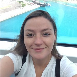 Meet your Posher, Casey